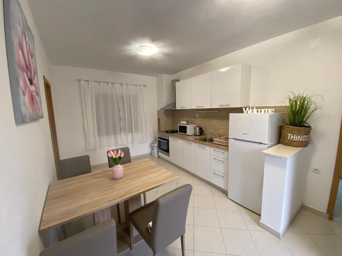 Apartman Nina Posedarje Exterior photo