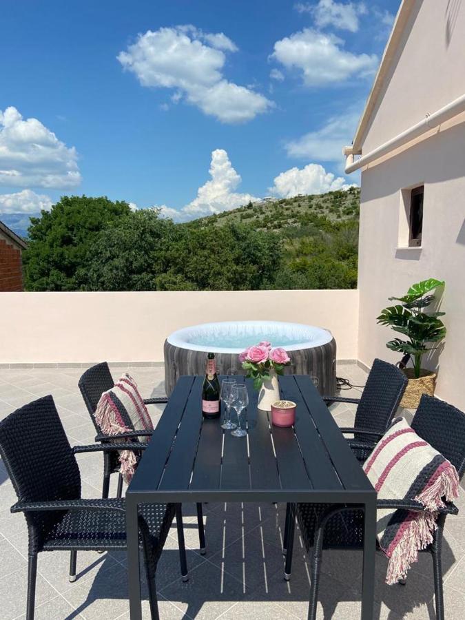 Apartman Nina Posedarje Exterior photo