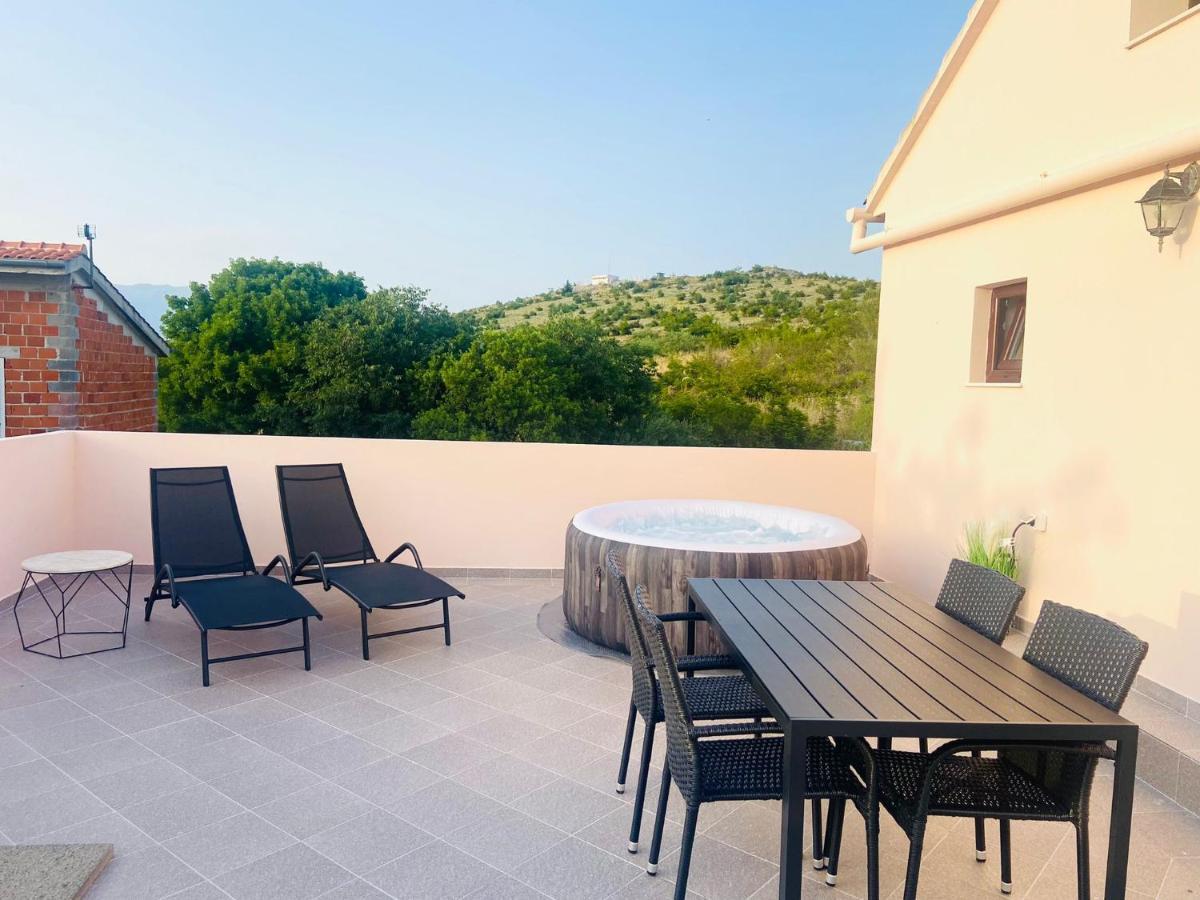 Apartman Nina Posedarje Exterior photo